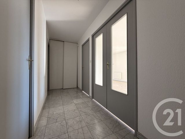Appartement F4 &agrave; louer - 4 pi&egrave;ces - 81,05 m2 - Besancon - 25 - FRANCHE-COMTE