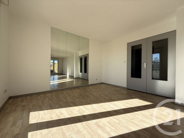Appartement F4 &agrave; louer - 4 pi&egrave;ces - 81,05 m2 - Besancon - 25 - FRANCHE-COMTE