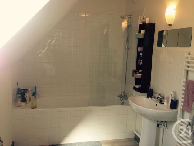 Appartement F2 &agrave; louer - 2 pi&egrave;ces - 53,02 m2 - Besancon - 25 - FRANCHE-COMTE