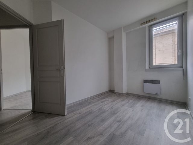 Appartement F3 &agrave; louer - 3 pi&egrave;ces - 49,10 m2 - Besancon - 25 - FRANCHE-COMTE