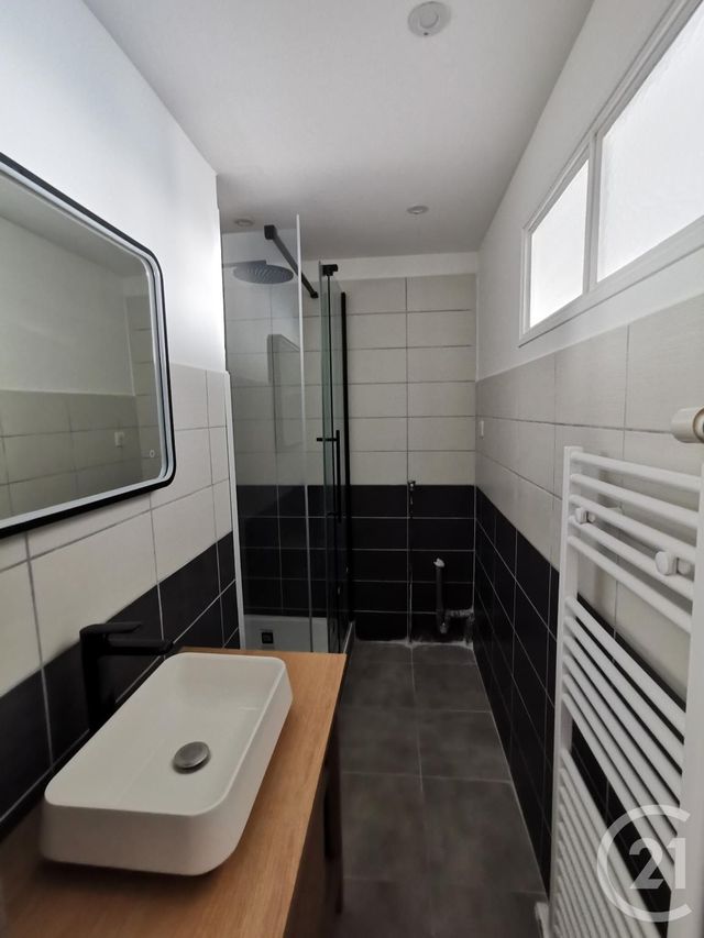 Appartement T3 &agrave; louer - 3 pi&egrave;ces - 60,98 m2 - Besancon - 25 - FRANCHE-COMTE