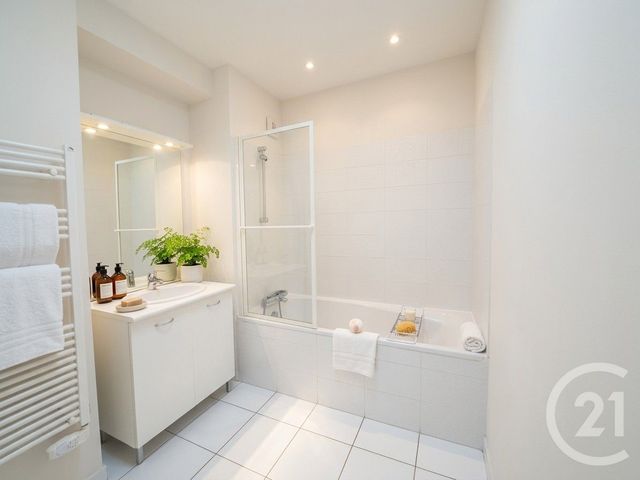 Appartement F3 &agrave; louer - 3 pi&egrave;ces - 65,52 m2 - Besancon - 25 - FRANCHE-COMTE