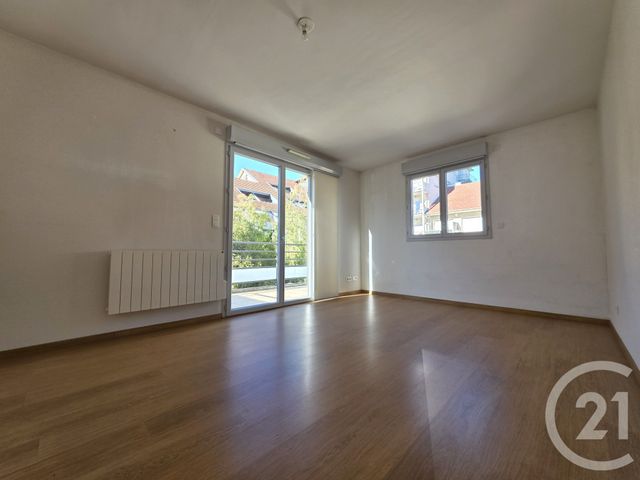 Appartement F3 &agrave; louer - 3 pi&egrave;ces - 65,52 m2 - Besancon - 25 - FRANCHE-COMTE
