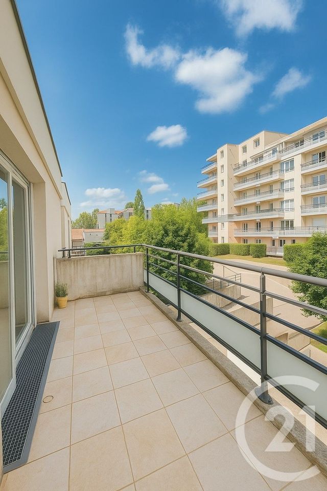 Appartement F3 &agrave; louer - 3 pi&egrave;ces - 65,52 m2 - Besancon - 25 - FRANCHE-COMTE