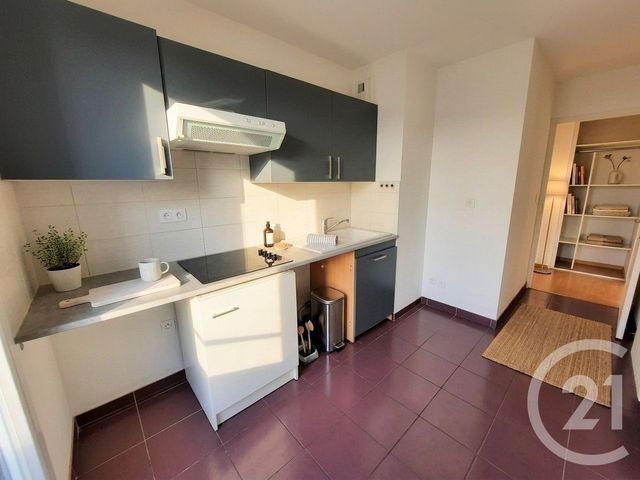 Appartement F3 &agrave; louer - 3 pi&egrave;ces - 65,52 m2 - Besancon - 25 - FRANCHE-COMTE