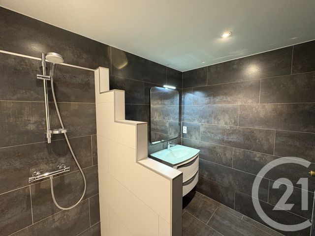 Appartement F3 &agrave; louer - 3 pi&egrave;ces - 77,04 m2 - Besancon - 25 - FRANCHE-COMTE
