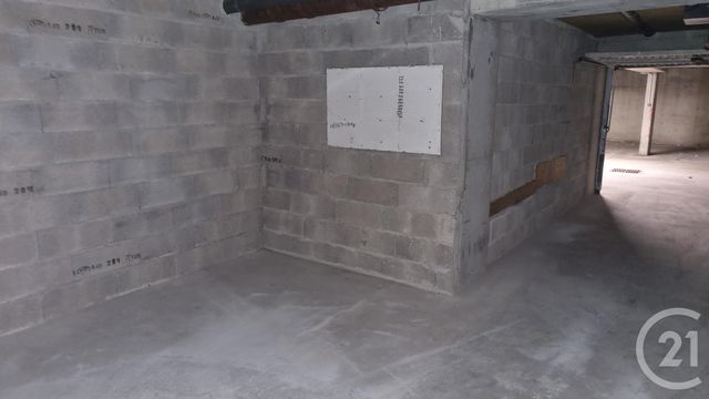 Parking &agrave; louer - 35 m2 - Besancon - 25 - FRANCHE-COMTE