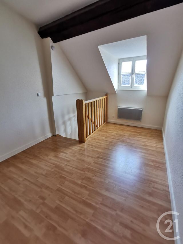 Appartement F1 bis duplex &agrave; louer - 2 pi&egrave;ces - 37,60 m2 - Besancon - 25 - FRANCHE-COMTE