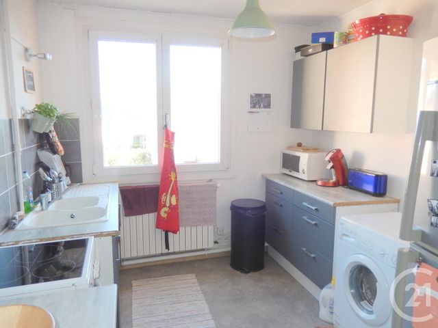 Appartement F4 &agrave; louer - 4 pi&egrave;ces - 66,39 m2 - Besancon - 25 - FRANCHE-COMTE