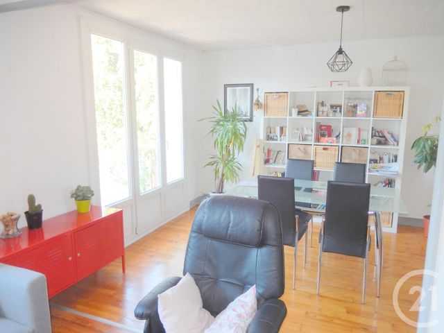 Appartement F4 &agrave; louer - 4 pi&egrave;ces - 66,39 m2 - Besancon - 25 - FRANCHE-COMTE