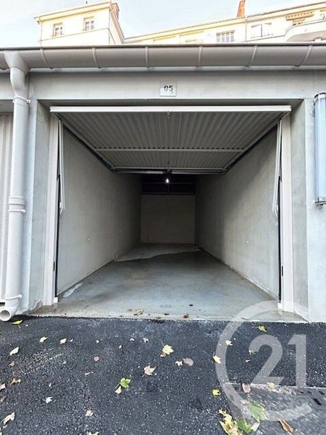 parking - BESANCON - 25