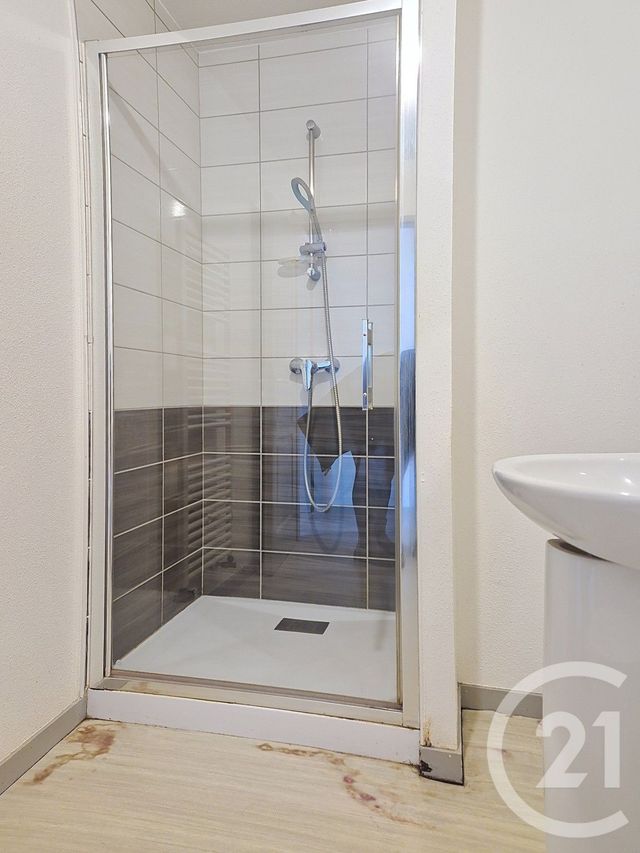 Appartement &agrave; louer - 2 pi&egrave;ces - 40,59 m2 - Hauts De Bienne - 39 - FRANCHE-COMTE