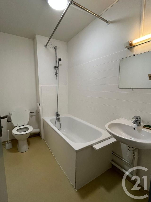 Appartement &agrave; louer - 2 pi&egrave;ces - 45,56 m2 - Hauts De Bienne - 39 - FRANCHE-COMTE