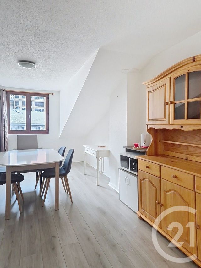 Appartement T3 &agrave; louer - 3 pi&egrave;ces - 57,52 m2 - Hauts De Bienne - 39 - FRANCHE-COMTE
