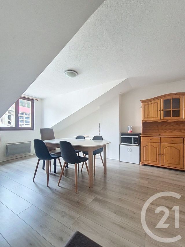 Appartement T3 &agrave; louer - 3 pi&egrave;ces - 57,52 m2 - Hauts De Bienne - 39 - FRANCHE-COMTE