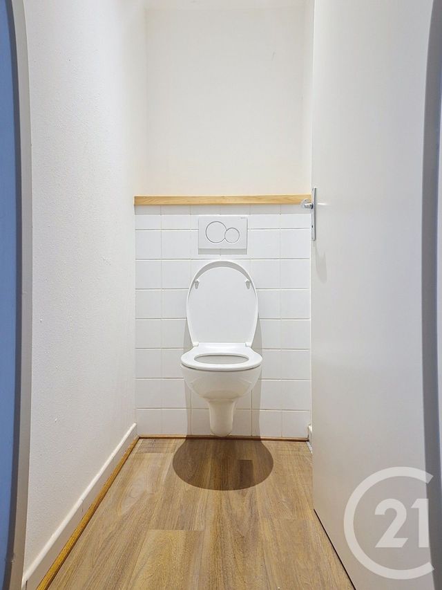 Appartement F3 &agrave; louer - 3 pi&egrave;ces - 69,25 m2 - Hauts De Bienne - 39 - FRANCHE-COMTE