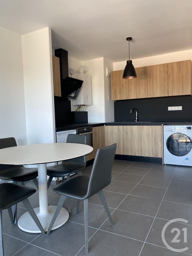 Appartement T2 &agrave; louer - 2 pi&egrave;ces - 45,08 m2 - Les Rousses - 39 - FRANCHE-COMTE