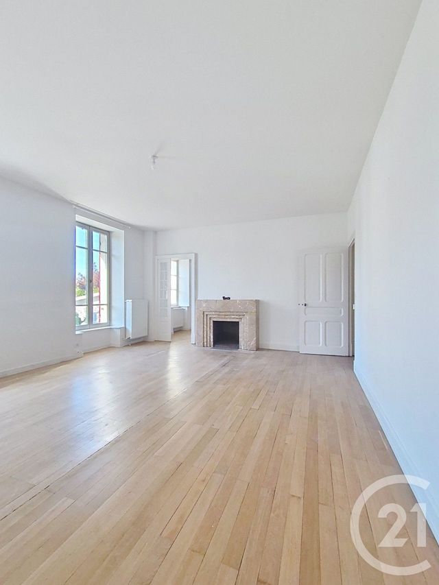 Appartement T5 &agrave; louer - 7 pi&egrave;ces - 166,23 m2 - St Laurent En Grandvaux - 39 - FRANCHE-COMTE