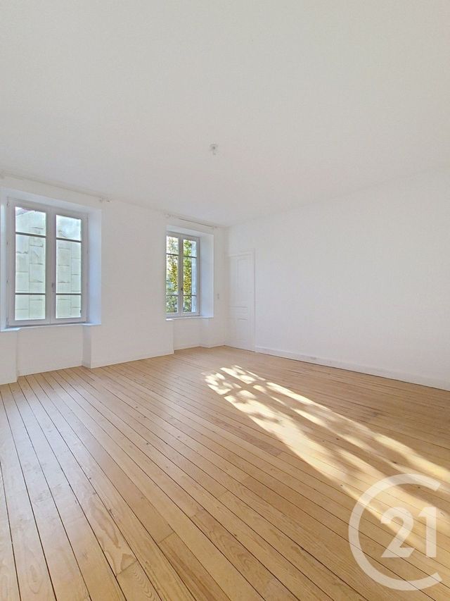 Appartement T5 &agrave; louer - 7 pi&egrave;ces - 166,23 m2 - St Laurent En Grandvaux - 39 - FRANCHE-COMTE