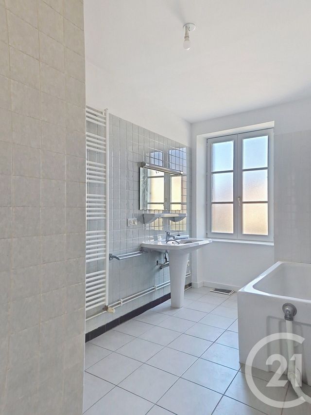 Appartement T5 &agrave; louer - 7 pi&egrave;ces - 166,23 m2 - St Laurent En Grandvaux - 39 - FRANCHE-COMTE
