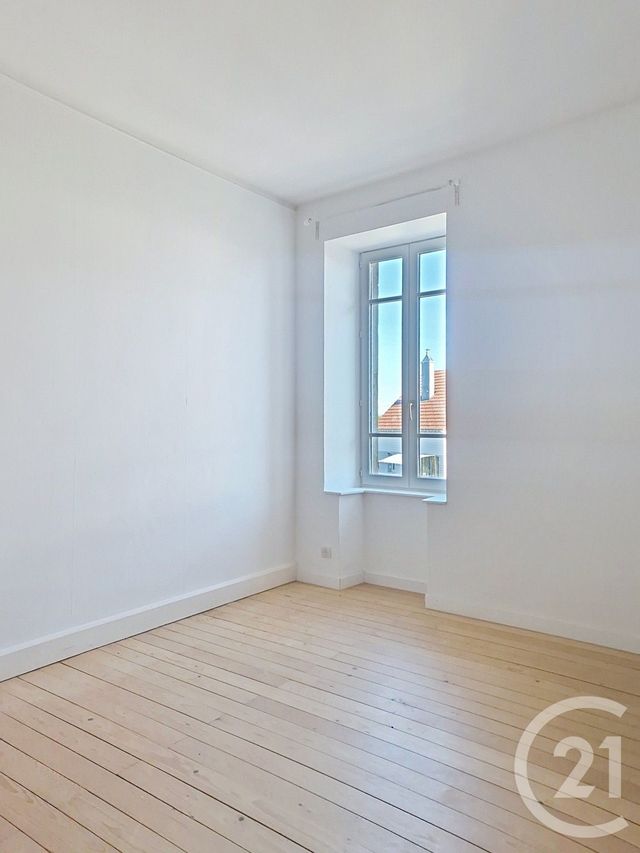 Appartement T5 &agrave; louer - 7 pi&egrave;ces - 166,23 m2 - St Laurent En Grandvaux - 39 - FRANCHE-COMTE