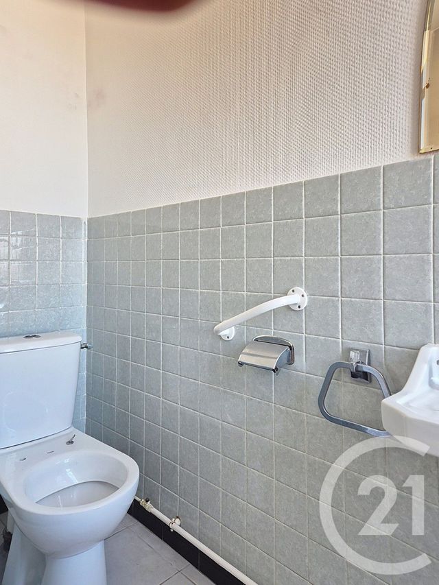 Appartement T5 &agrave; louer - 7 pi&egrave;ces - 166,23 m2 - St Laurent En Grandvaux - 39 - FRANCHE-COMTE