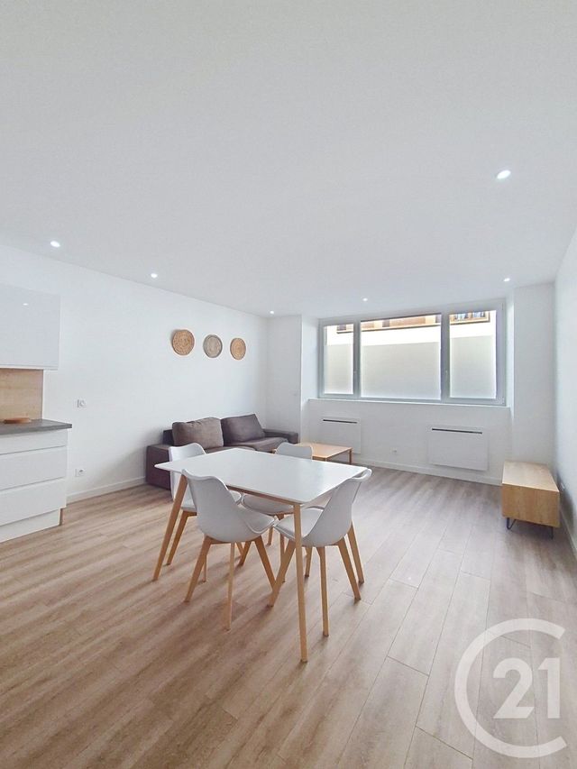 Appartement T2 &agrave; louer - 2 pi&egrave;ces - 49,30 m2 - Hauts De Bienne - 39 - FRANCHE-COMTE