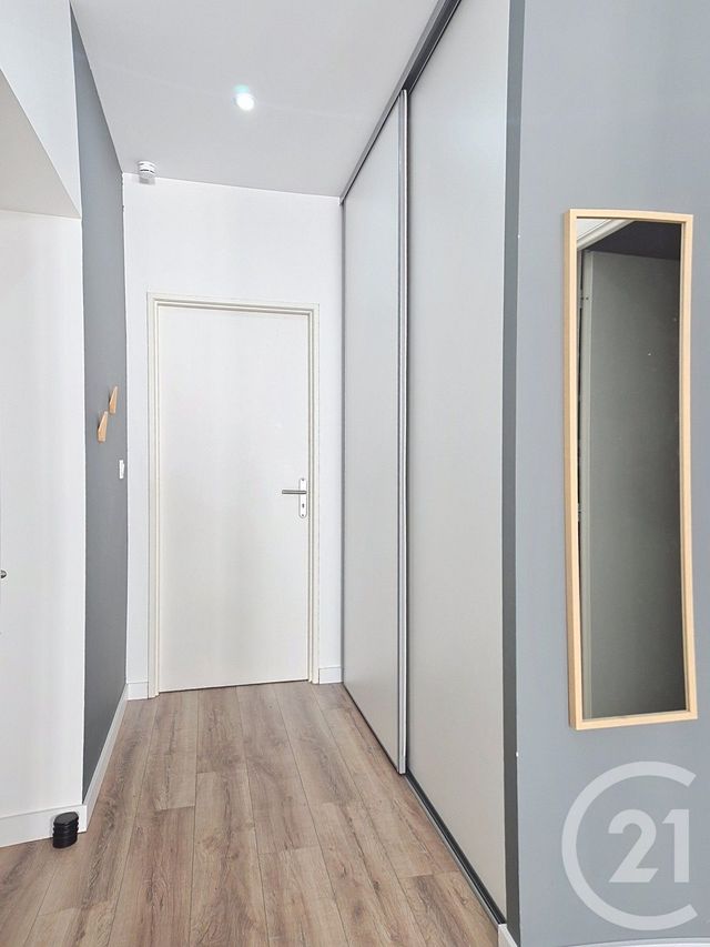 Appartement T2 &agrave; louer - 2 pi&egrave;ces - 54,24 m2 - Hauts De Bienne - 39 - FRANCHE-COMTE