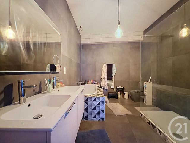 Appartement &agrave; vendre - 7 pi&egrave;ces - 302,34 m2 - Hauts De Bienne - 39 - FRANCHE-COMTE