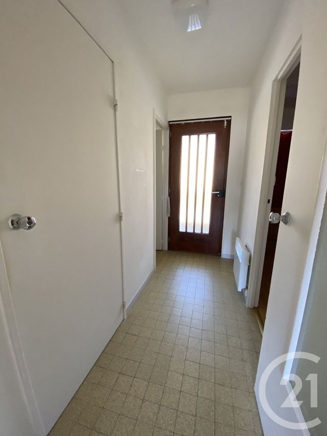 Appartement T2 &agrave; louer - 2 pi&egrave;ces - 44,83 m2 - Les Rousses - 39 - FRANCHE-COMTE