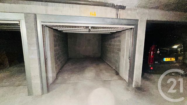 parking - VERNON - 27