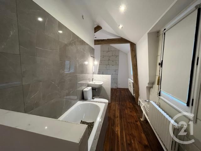 Maison à vendre - 5 pièces - 112 m2 - Chatellerault - 86 - POITOU-CHARENTES