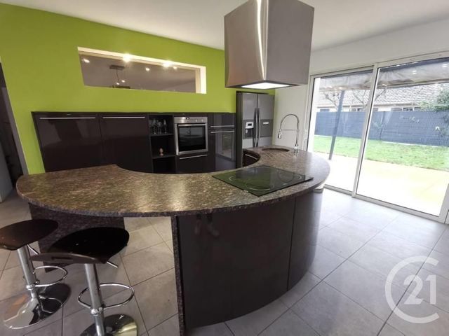 Maison à vendre - 8 pièces - 181,34 m2 - Chatellerault - 86 - POITOU-CHARENTES