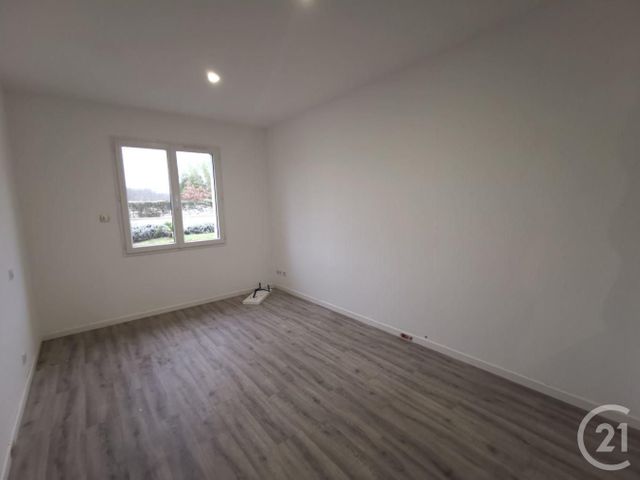 Maison à vendre - 8 pièces - 181,34 m2 - Chatellerault - 86 - POITOU-CHARENTES