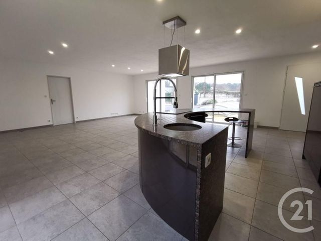 Maison à vendre - 8 pièces - 181,34 m2 - Chatellerault - 86 - POITOU-CHARENTES