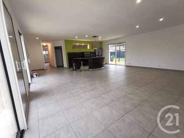 Maison à vendre - 8 pièces - 181,34 m2 - Chatellerault - 86 - POITOU-CHARENTES