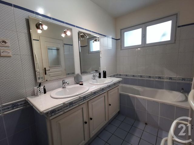 Maison à vendre - 4 pièces - 110 m2 - Chatellerault - 86 - POITOU-CHARENTES