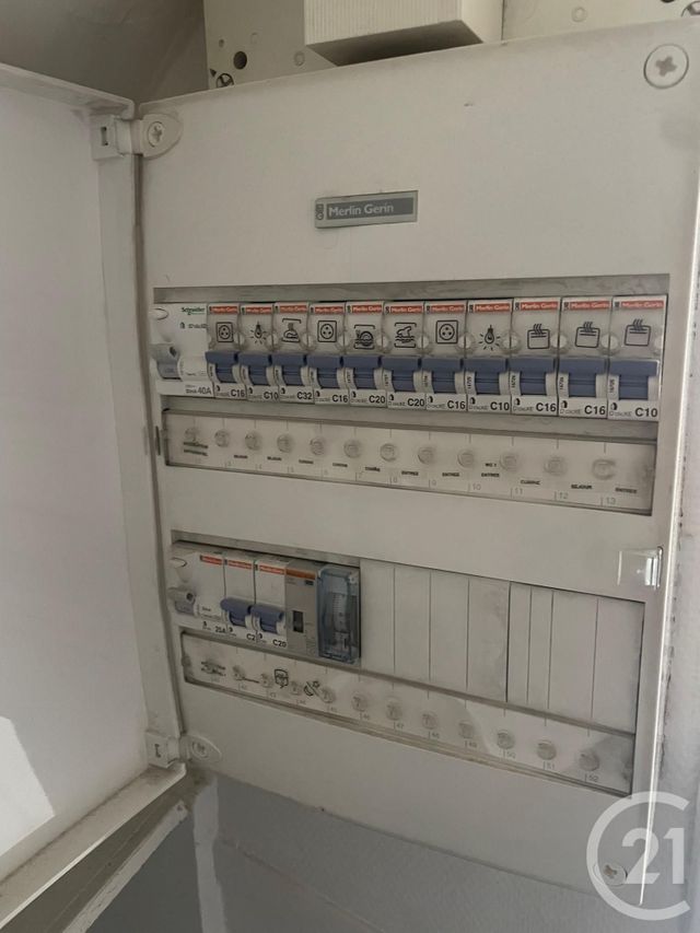 Appartement F1 à vendre - 1 pièce - 21,99 m2 - Chatellerault - 86 - POITOU-CHARENTES