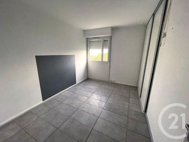 Appartement F3 à vendre - 3 pièces - 68,19 m2 - Chatellerault - 86 - POITOU-CHARENTES