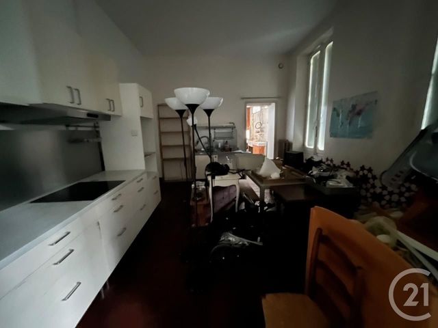 Maison à vendre - 7 pièces - 220 m2 - Chatellerault - 86 - POITOU-CHARENTES