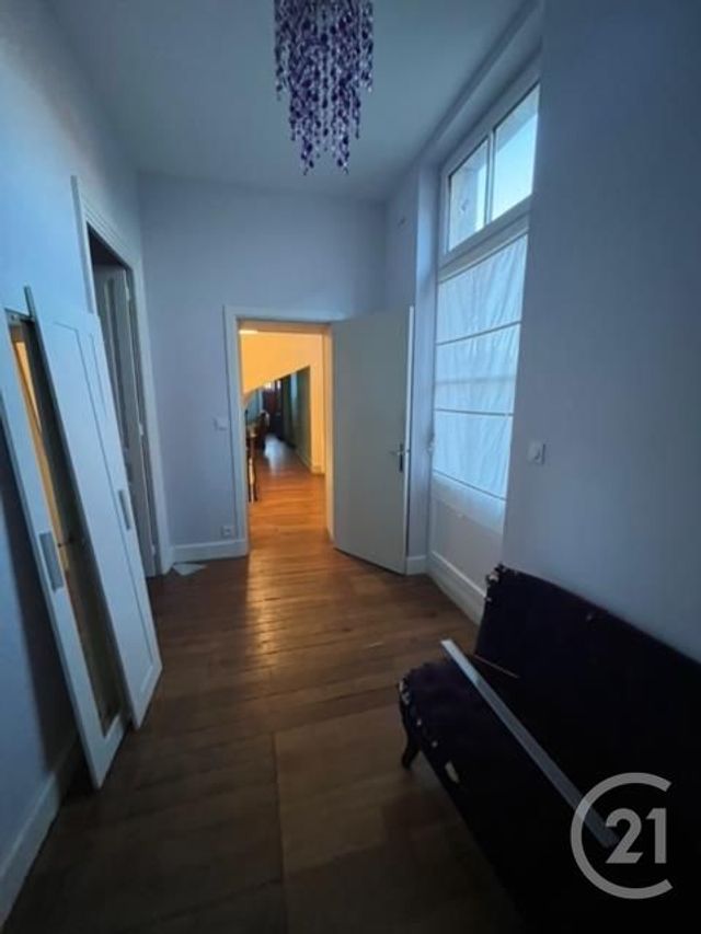 Maison à vendre - 7 pièces - 220 m2 - Chatellerault - 86 - POITOU-CHARENTES