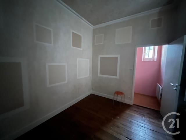 Maison à vendre - 7 pièces - 220 m2 - Chatellerault - 86 - POITOU-CHARENTES