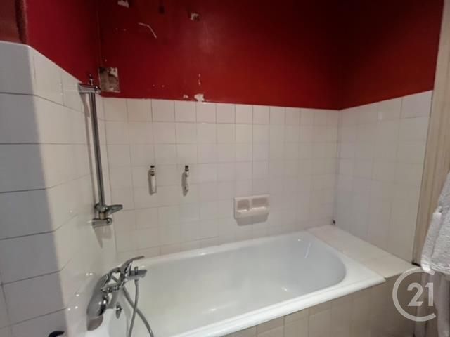 Maison à vendre - 7 pièces - 220 m2 - Chatellerault - 86 - POITOU-CHARENTES