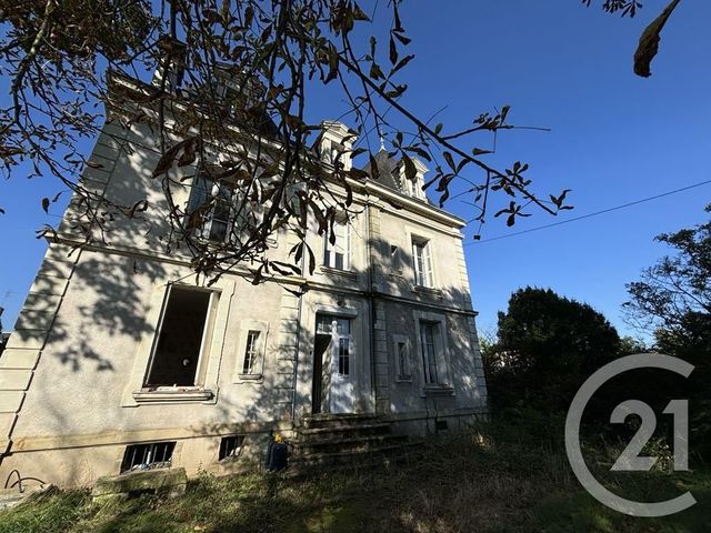 Maison à vendre - 10 pièces - 243 m2 - Chatellerault - 86 - POITOU-CHARENTES