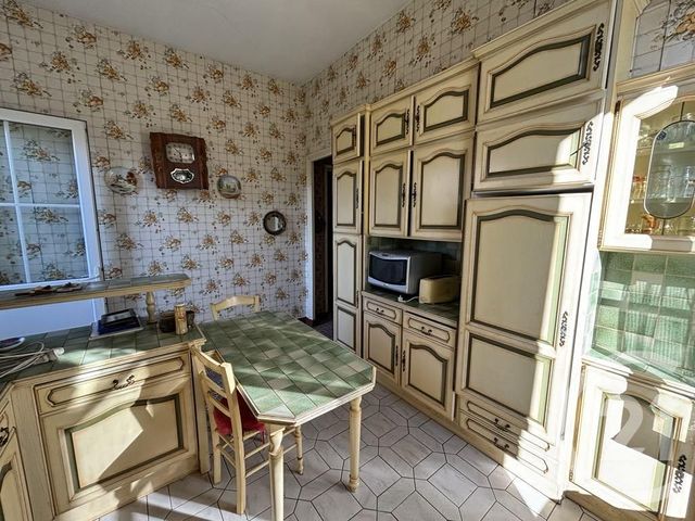 Maison à vendre - 10 pièces - 243 m2 - Chatellerault - 86 - POITOU-CHARENTES