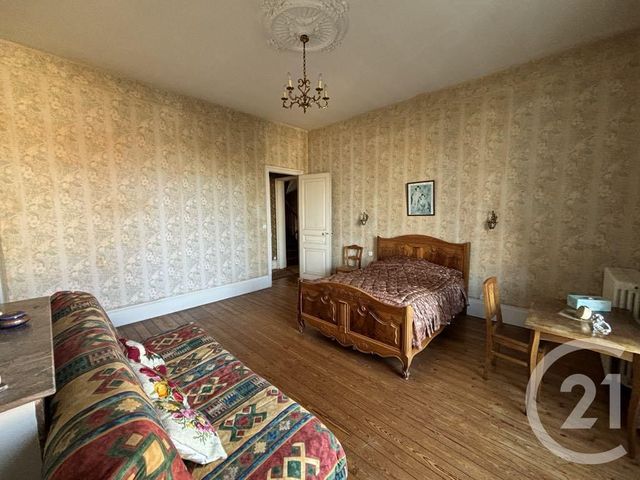 Maison à vendre - 10 pièces - 243 m2 - Chatellerault - 86 - POITOU-CHARENTES