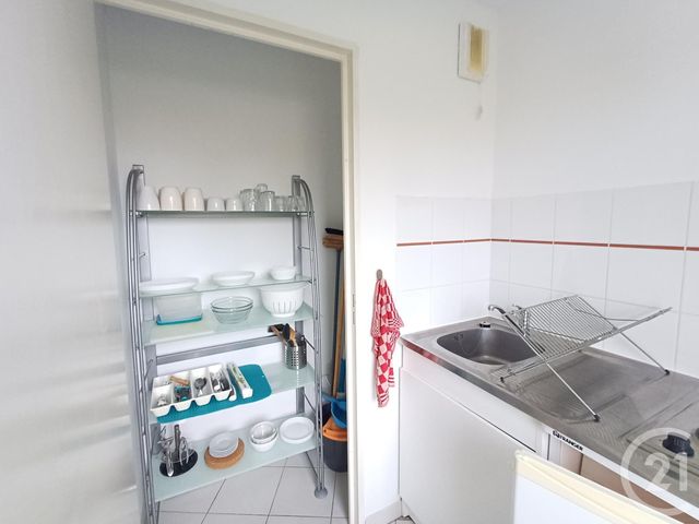 Appartement T1 à louer - 1 pièce - 28,20 m2 - Chatellerault - 86 - POITOU-CHARENTES