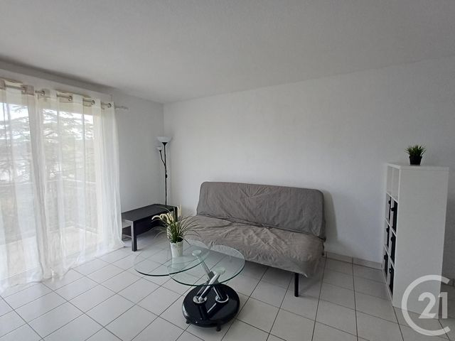 Appartement T1 à louer - 1 pièce - 28,20 m2 - Chatellerault - 86 - POITOU-CHARENTES