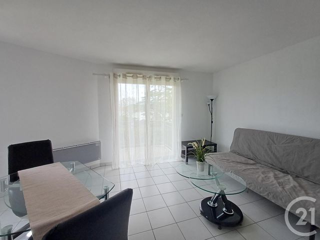 Appartement T1 à louer - 1 pièce - 28,20 m2 - Chatellerault - 86 - POITOU-CHARENTES