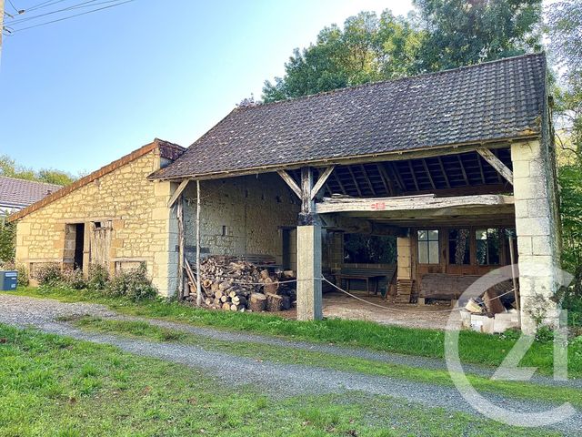 Maison à vendre - 8 pièces - 143,05 m2 - St Sauveur - 86 - POITOU-CHARENTES